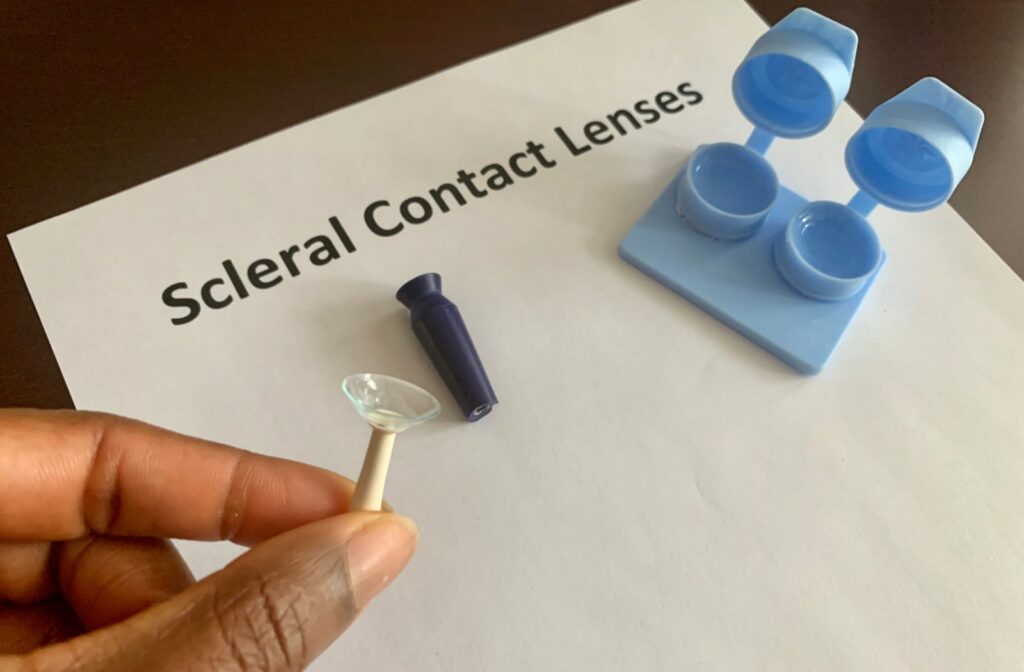 A contact lens case with scleral contacts and a contact lens insertion and removal kit. Some special contacts, like scleral contact lenses, may be an option to wear with dry eyes